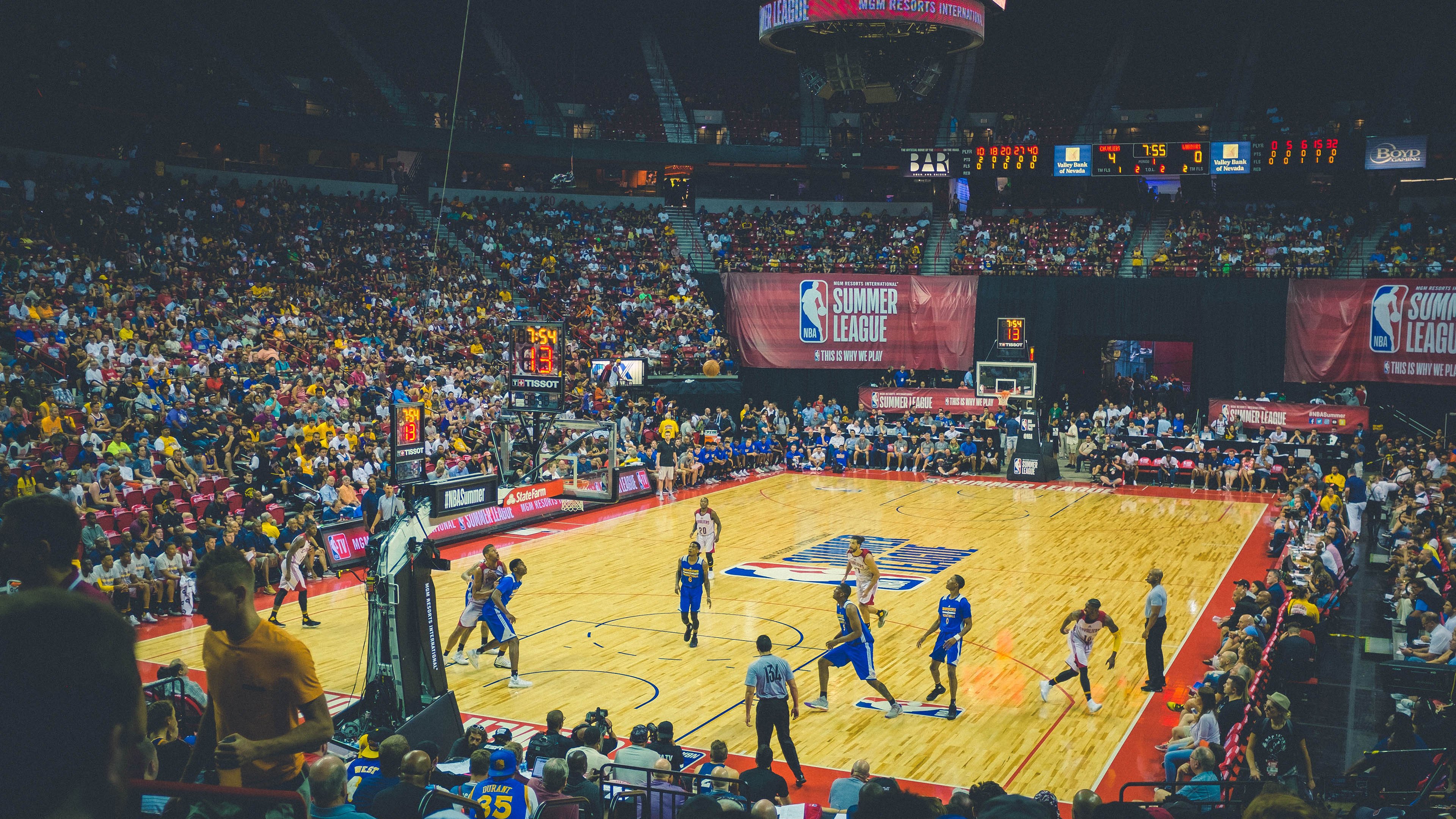 开云体育官方网入口-凯尔特人力克猛龙，塔图姆关键罚球锁定胜局！，凯尔特人续约塔图姆